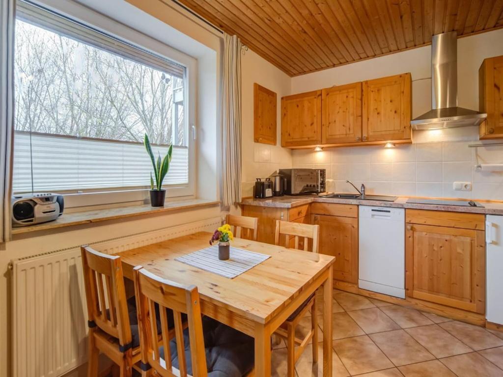 Apartment In Kuehlungsborn By The Forest Esterno foto